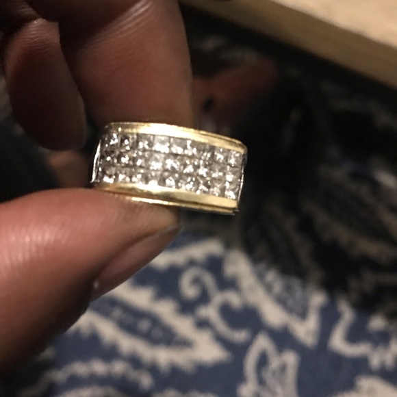 18kt solid gold 3row vvs1 Diamond ring - Picture 6 of 8